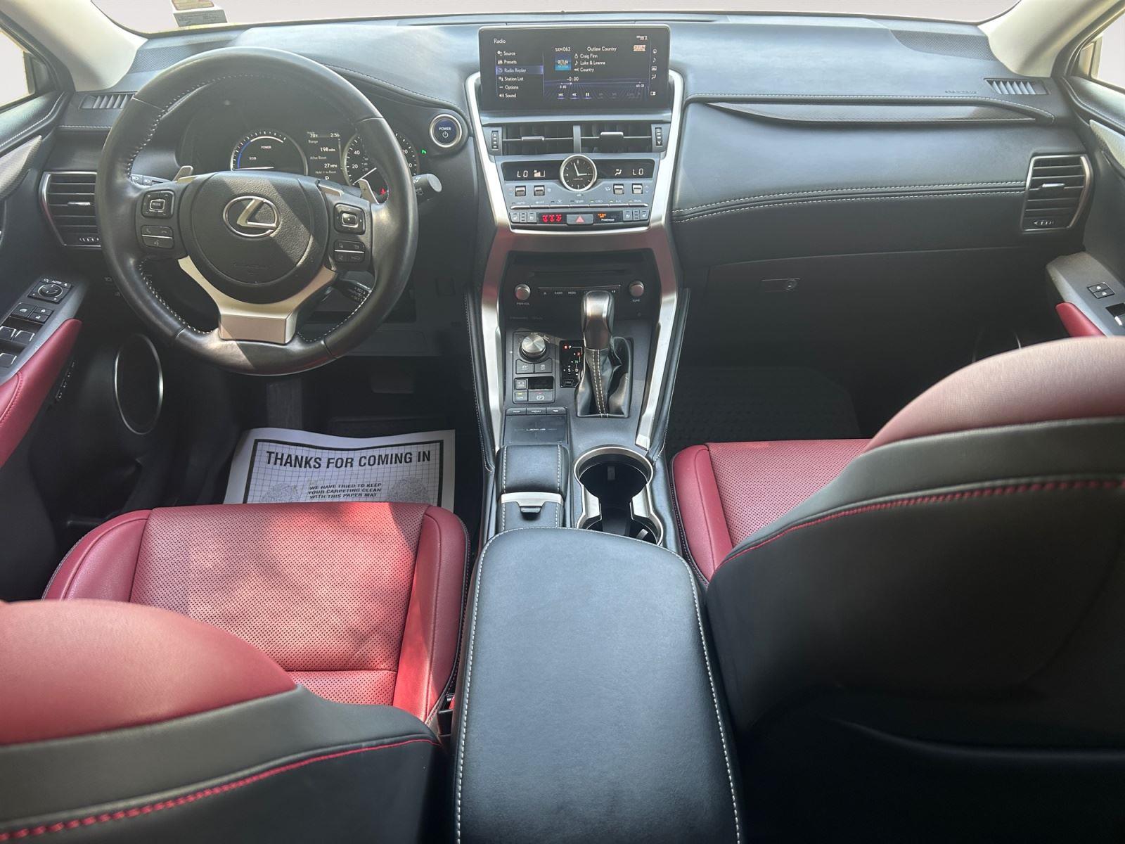 2021 Lexus NX Hybrid 300h - Photo 10