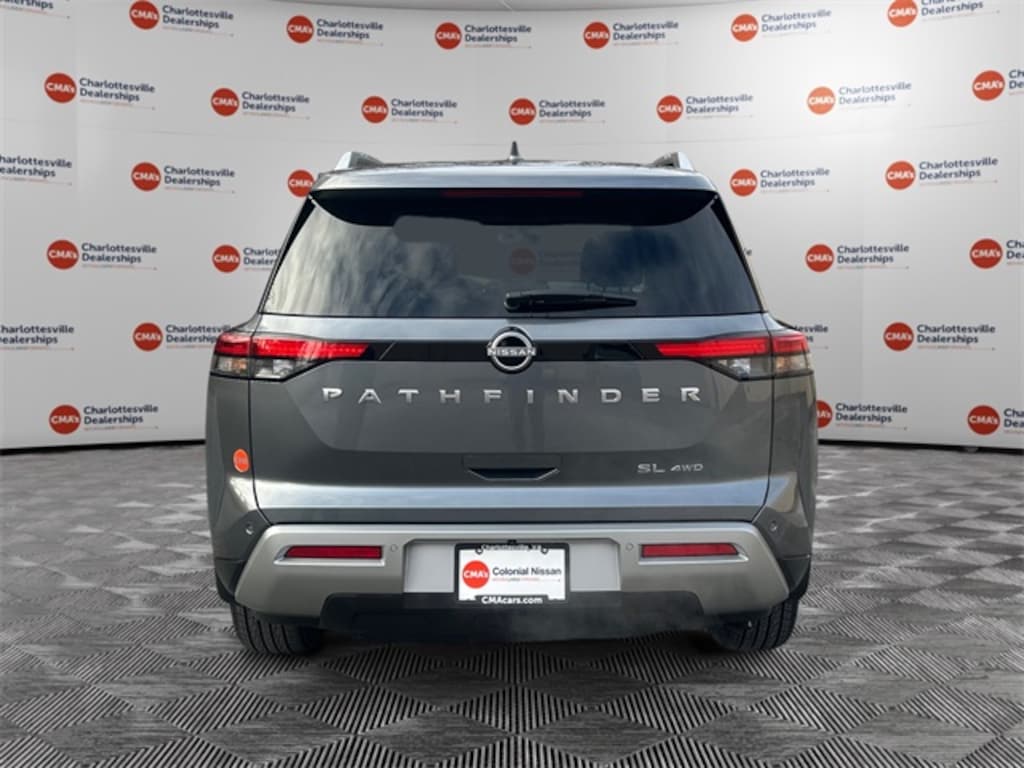 New 2025 Nissan Pathfinder SL SUV
