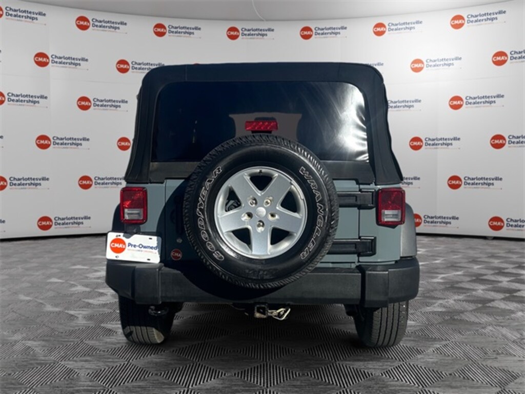 Used 2015 Jeep Wrangler Unlimited Sport 4x4 SUV