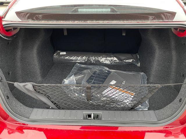 2025 Nissan Versa Sedan SR - Photo 16