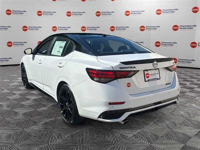 2025 Nissan Sentra SR photo 3