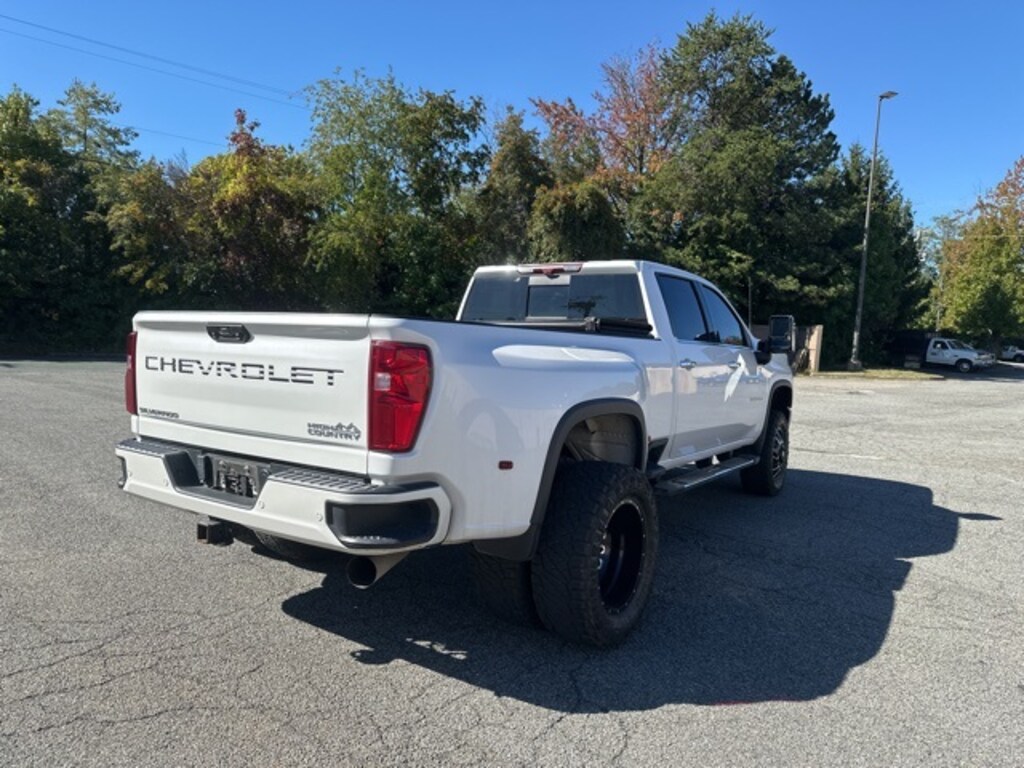 Used 2022 Chevrolet Silverado 3500 HD High Country Truck Crew Cab