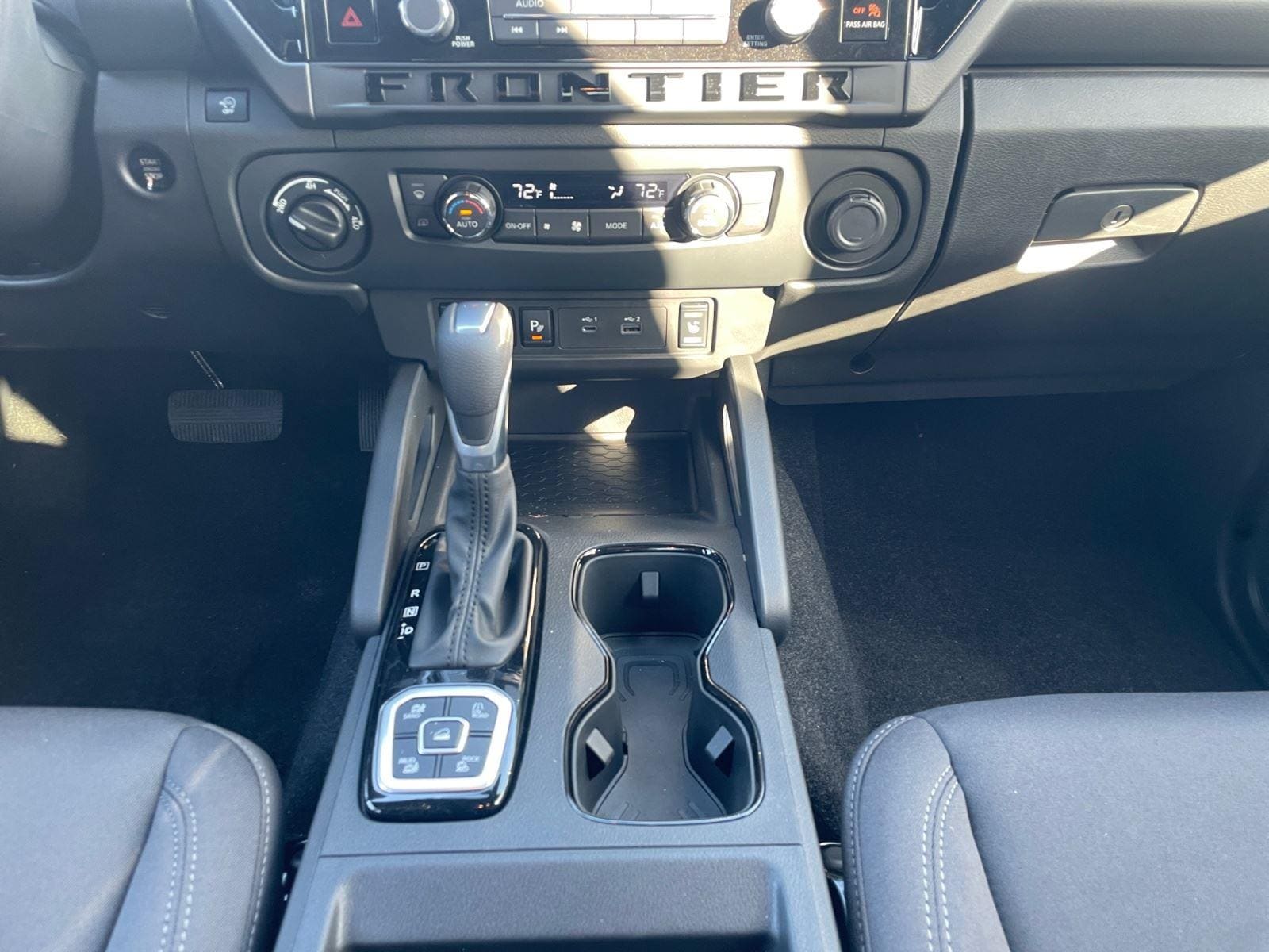 2026 Nissan Frontier SV - Photo 11