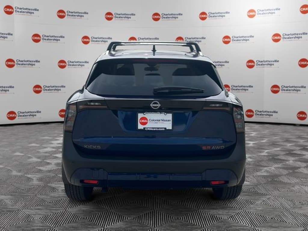 New 2026 Nissan Kicks SR SUV