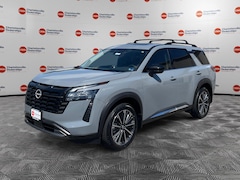 2026 Nissan Pathfinder Platinum SUV