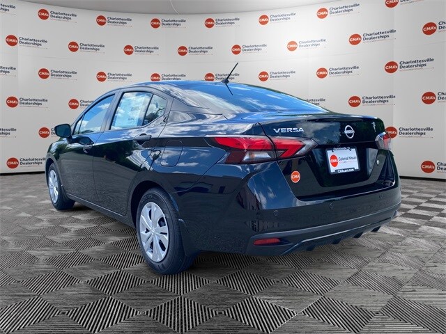 2025 Nissan Versa 1.6 S photo 3