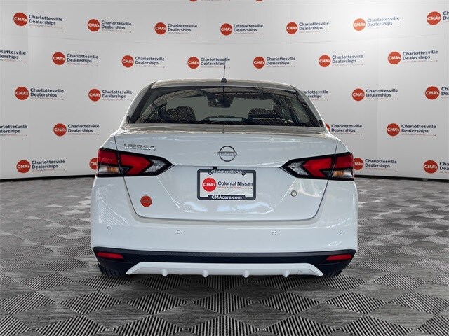 2025 Nissan Versa 1.6 S photo 4