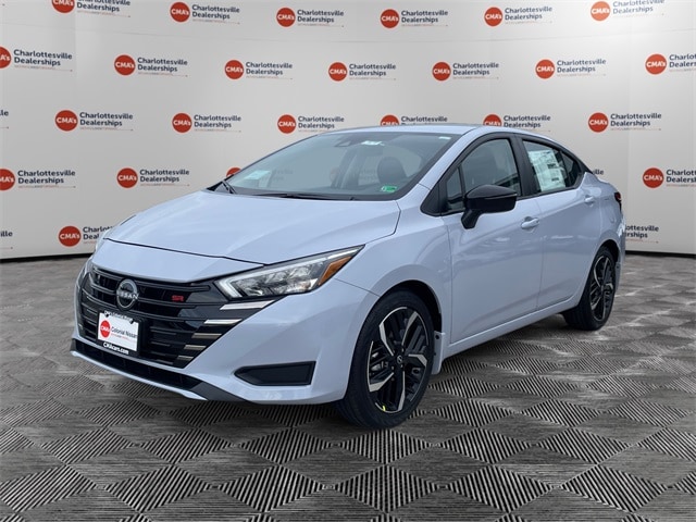 2025 Nissan Versa Sedan SR's photo