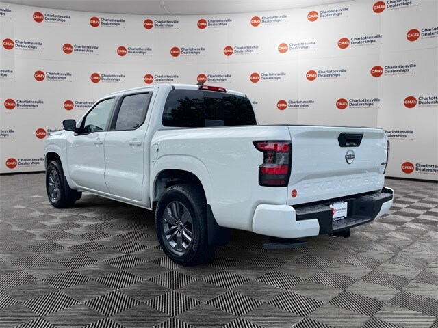 2025 Nissan Frontier SV photo 2