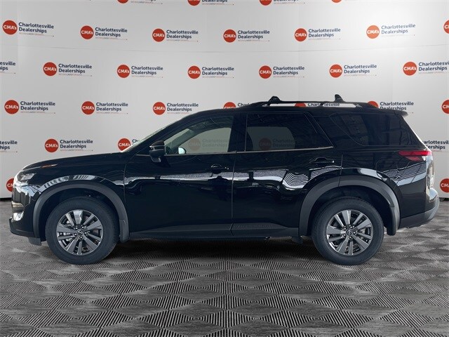 2025 Nissan Pathfinder SV photo 2
