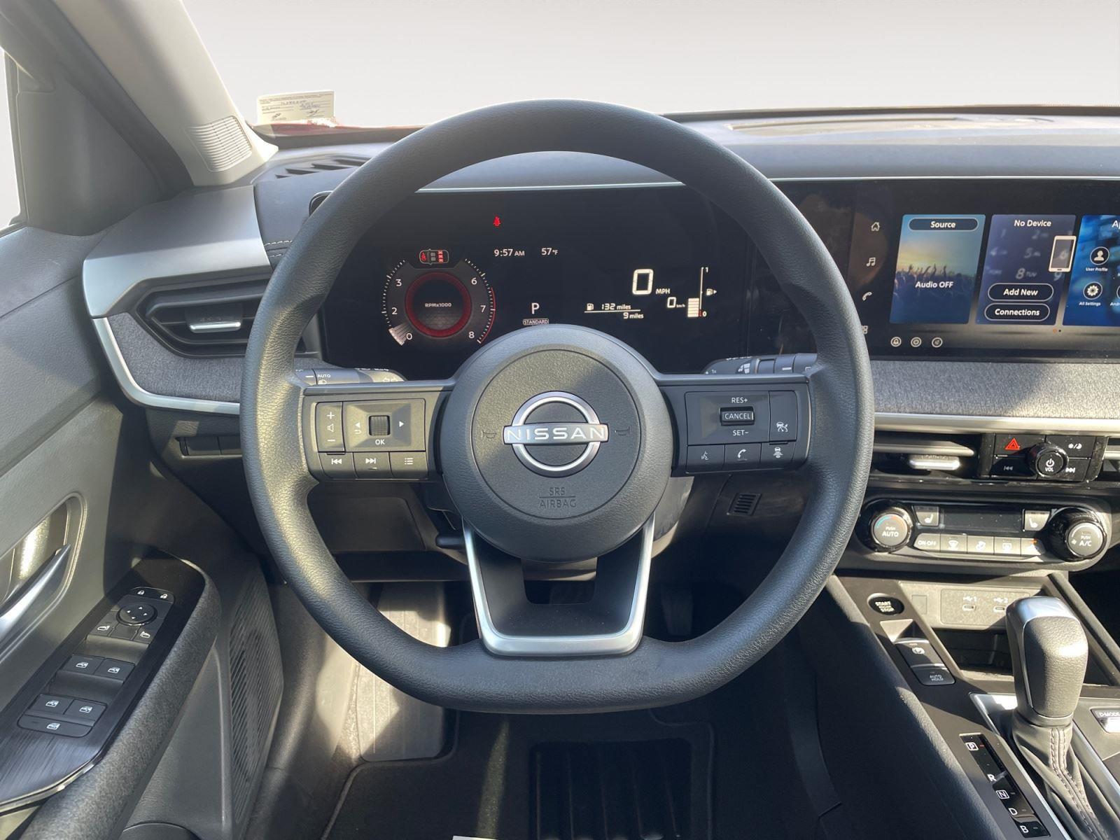 2026 Nissan KICKS SV - Photo 12
