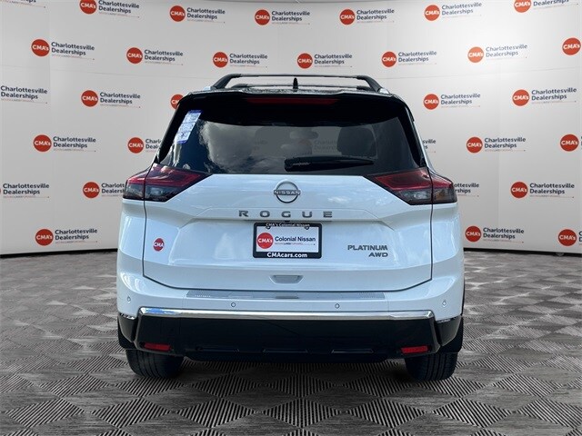 2026 Nissan Rogue Platinum photo 4