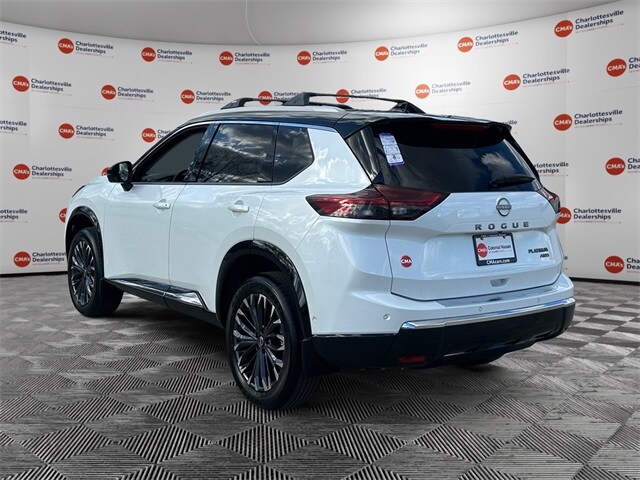 2026 Nissan Rogue Platinum photo 3