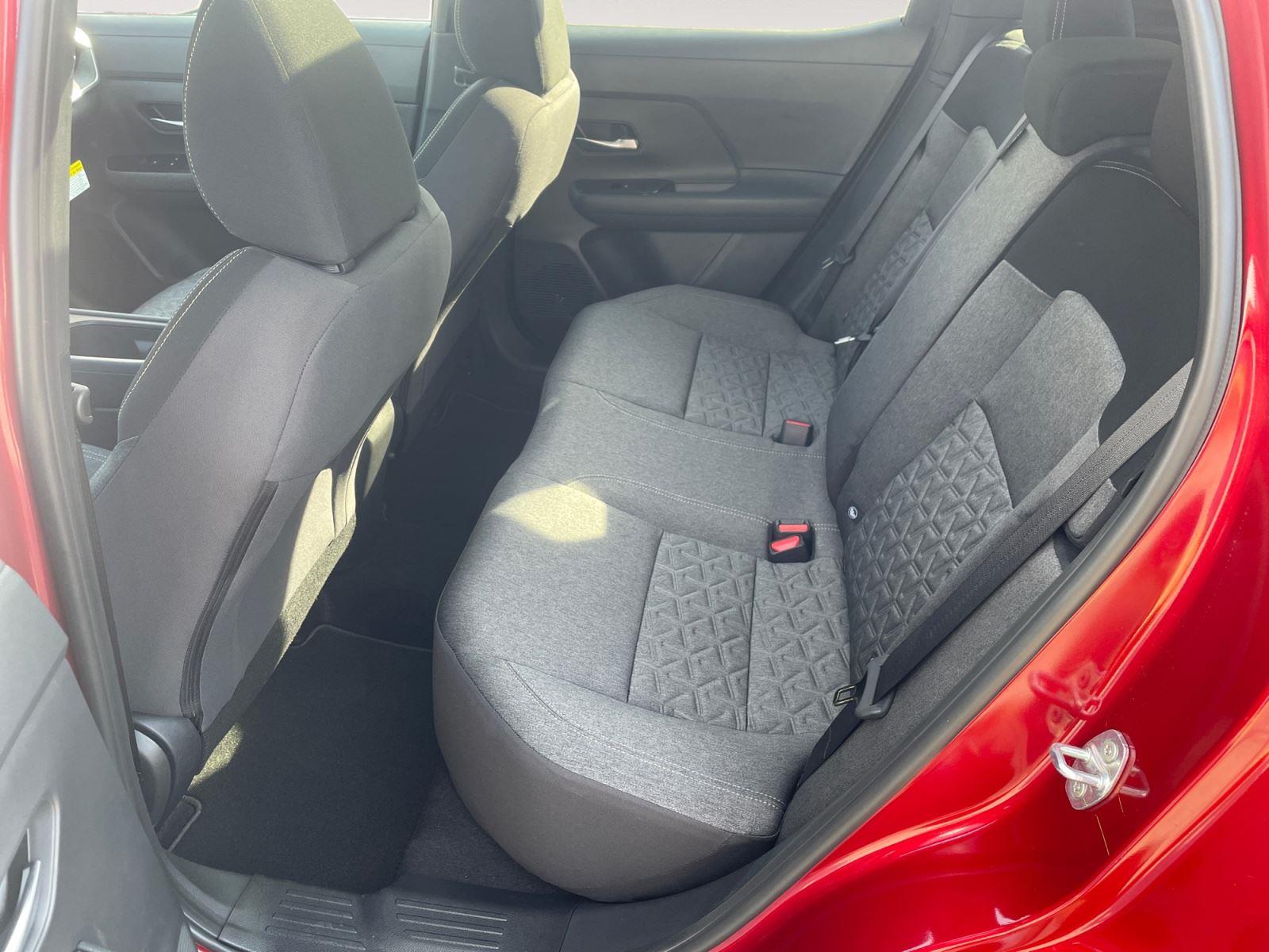 2026 Nissan KICKS SV - Photo 13