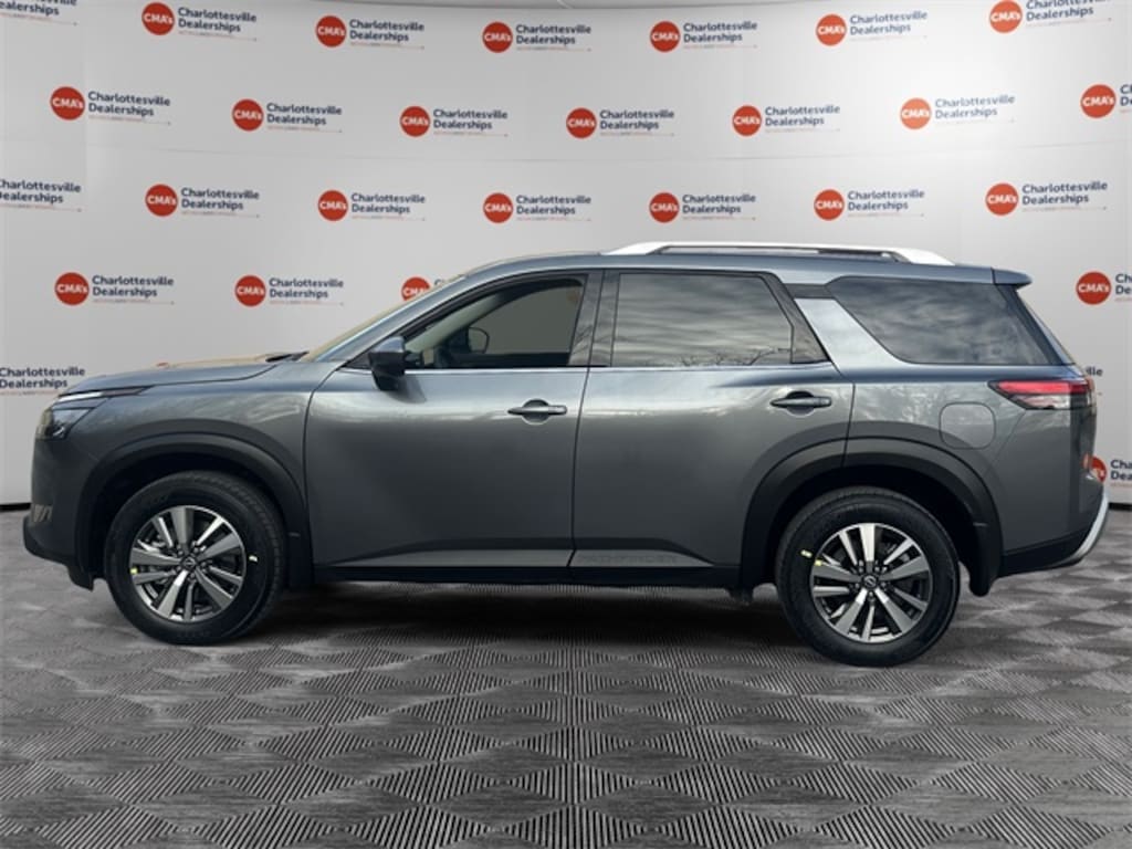 New 2025 Nissan Pathfinder SL SUV