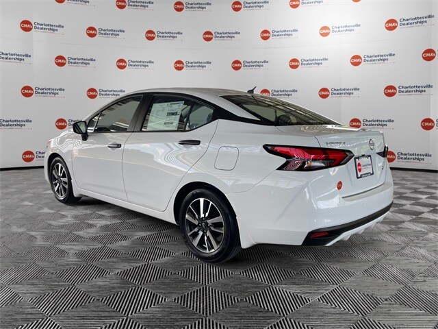 2025 Nissan Versa 1.6 S photo 3