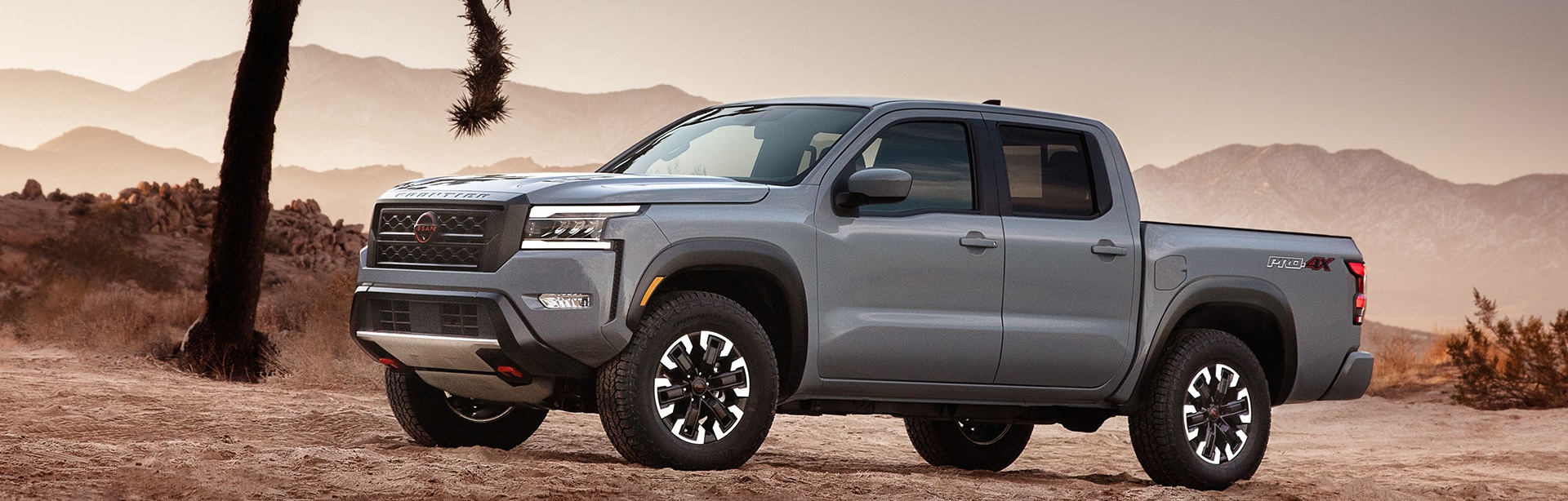 2022 Nissan Frontier vs. 2022 Toyota Tacoma