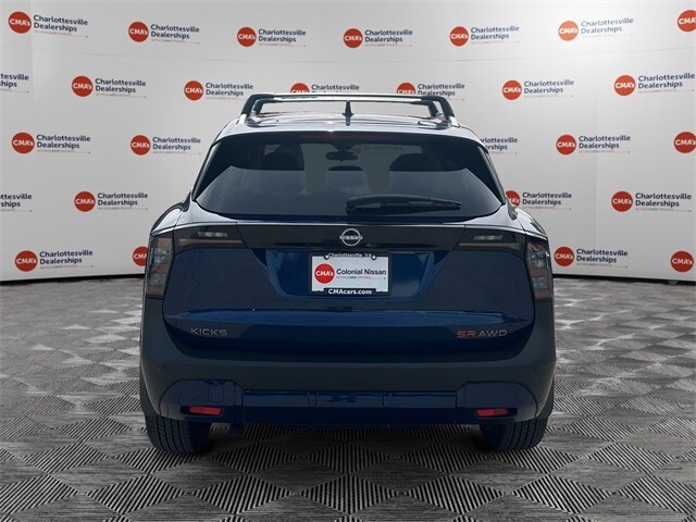 2026 Nissan Kicks SR photo 4