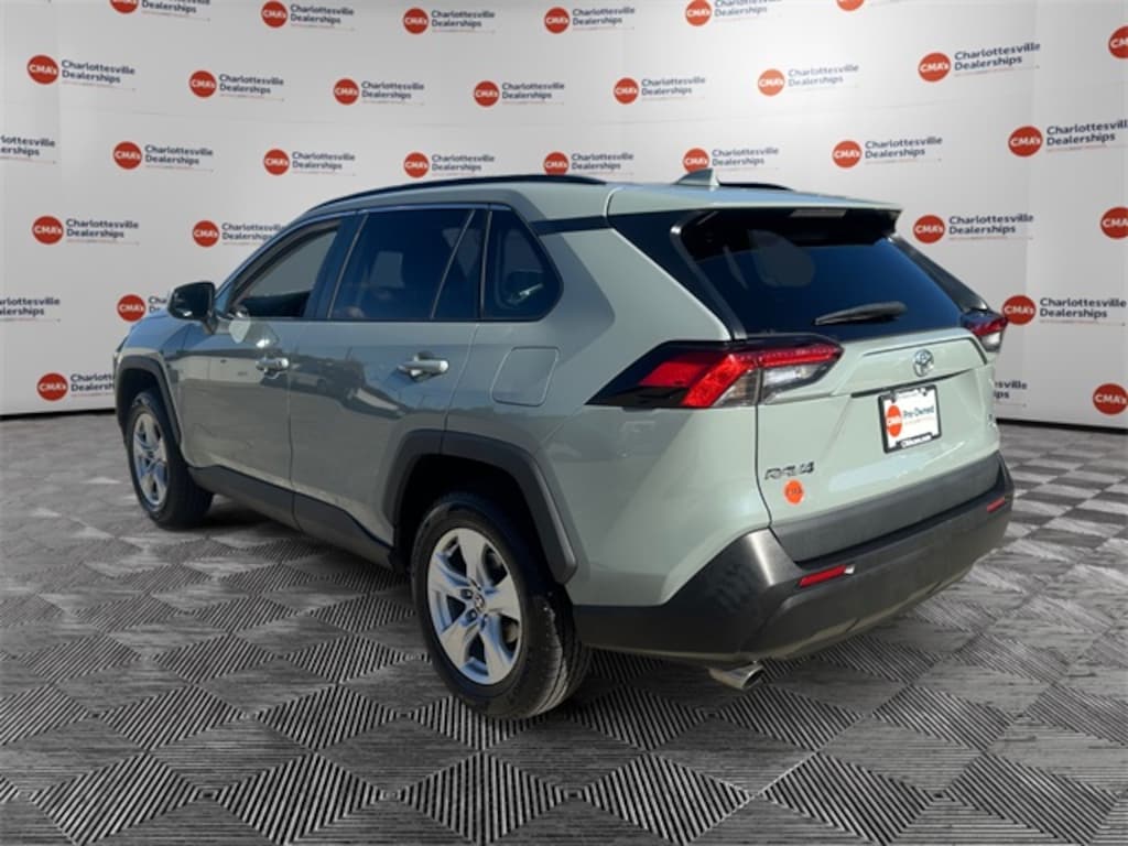 Used 2021 Toyota RAV4 XLE SUV