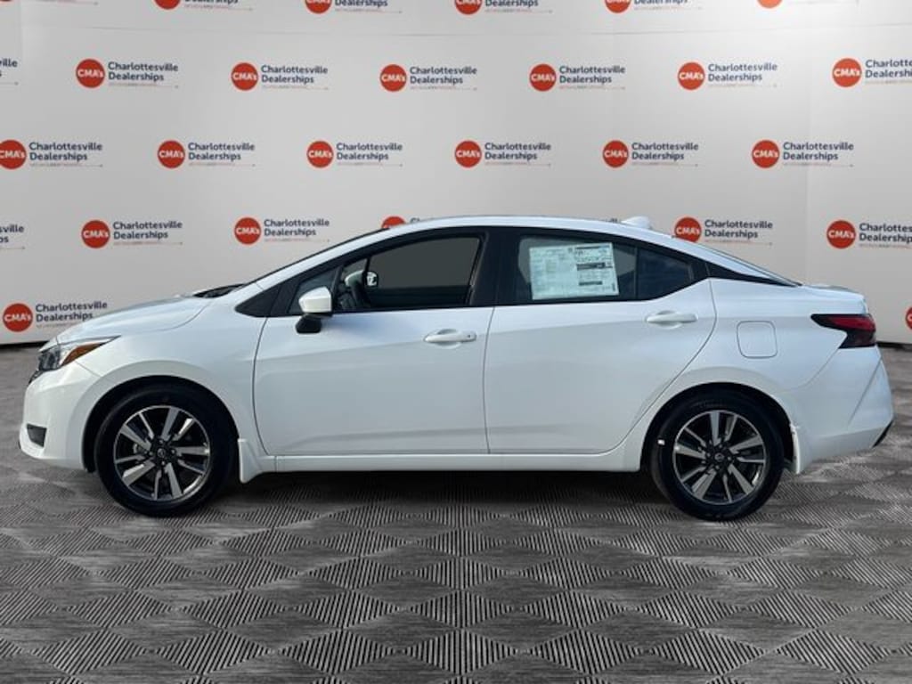 New 2025 Nissan Versa 1.6 SV Sedan