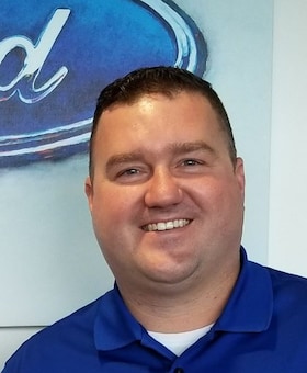Staff member Joe Dziedzic from ID_4118e4f226a0