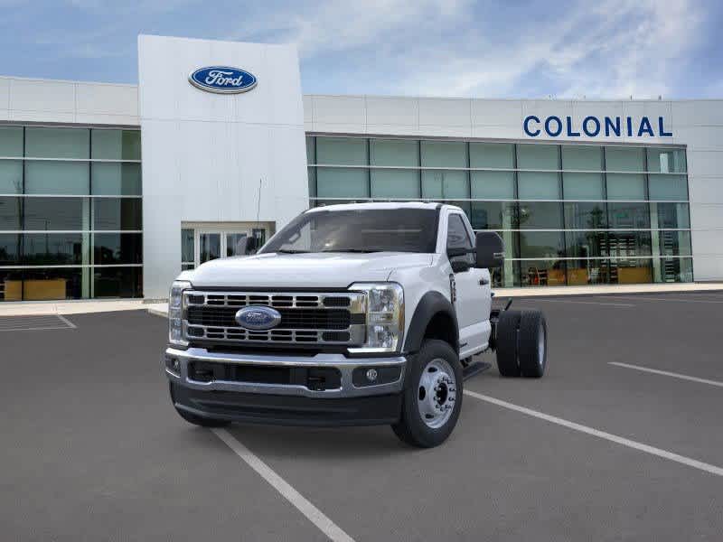 2025 Ford F-550 photo 2
