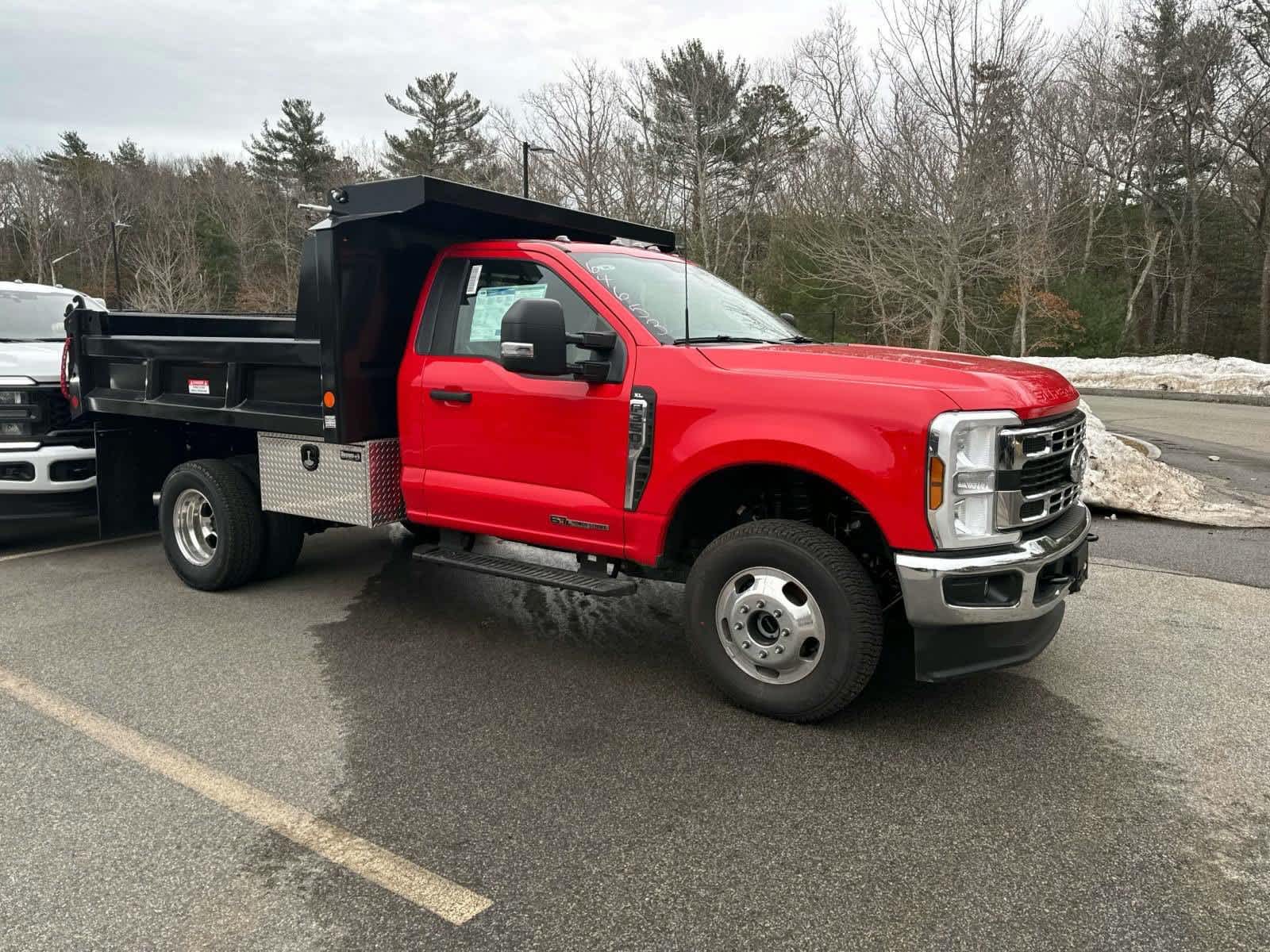 2026 Ford F-350 Super Duty Chassis Cab XL - Photo 6