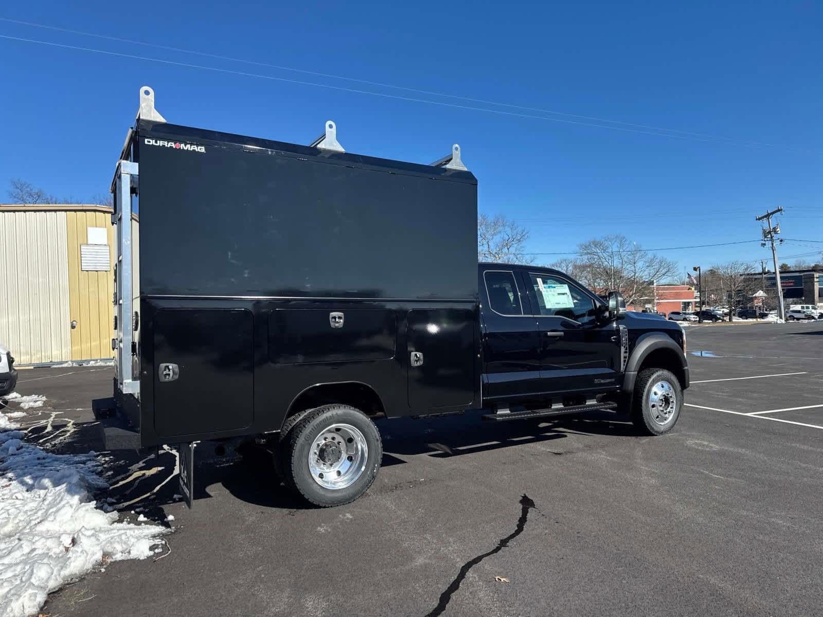 2024 Ford F-550 photo 4