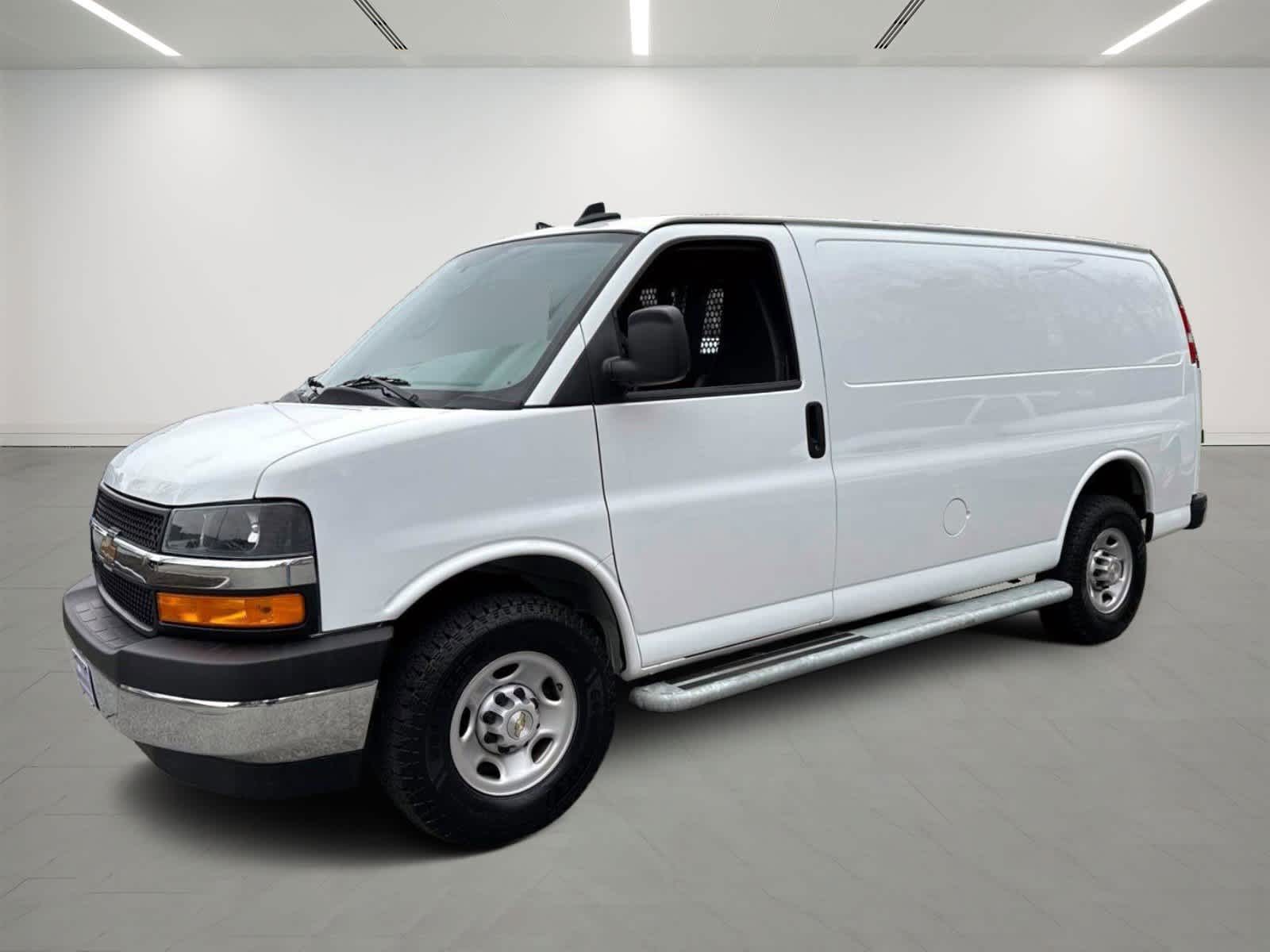 2024 Chevrolet Express 2500 1WT SWB's photo