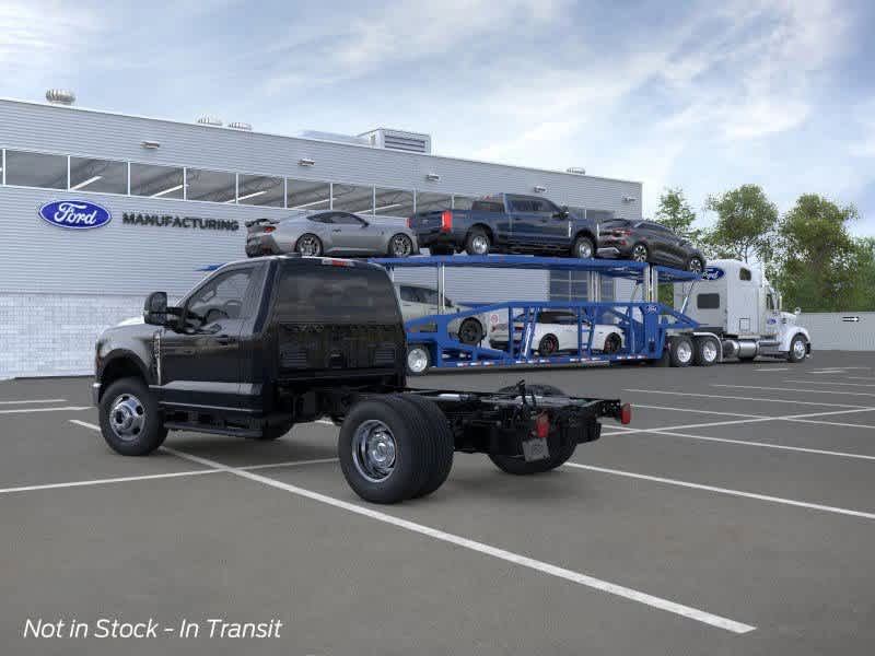 2026 Ford F-350 photo 3