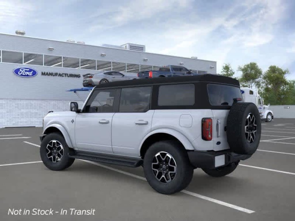 New 2025 Ford Bronco Outer Banks SUV