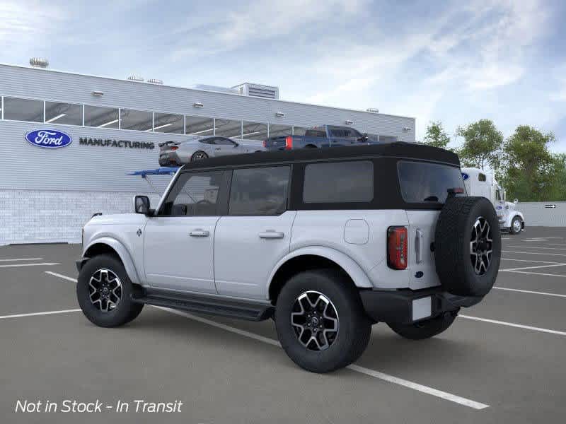 2025 Ford Bronco Outer Banks photo 2