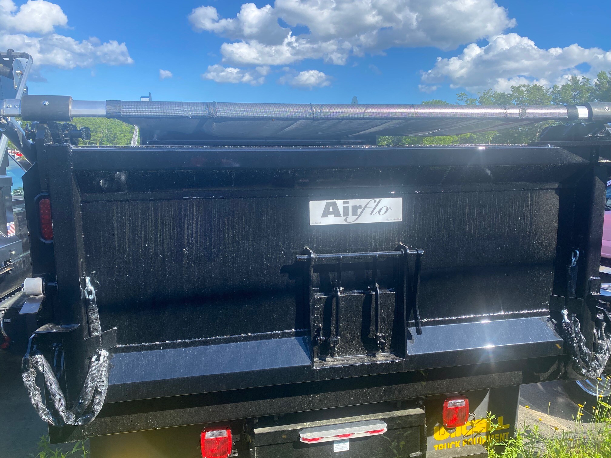 2024 Ford F-650 Regular Cab photo 2