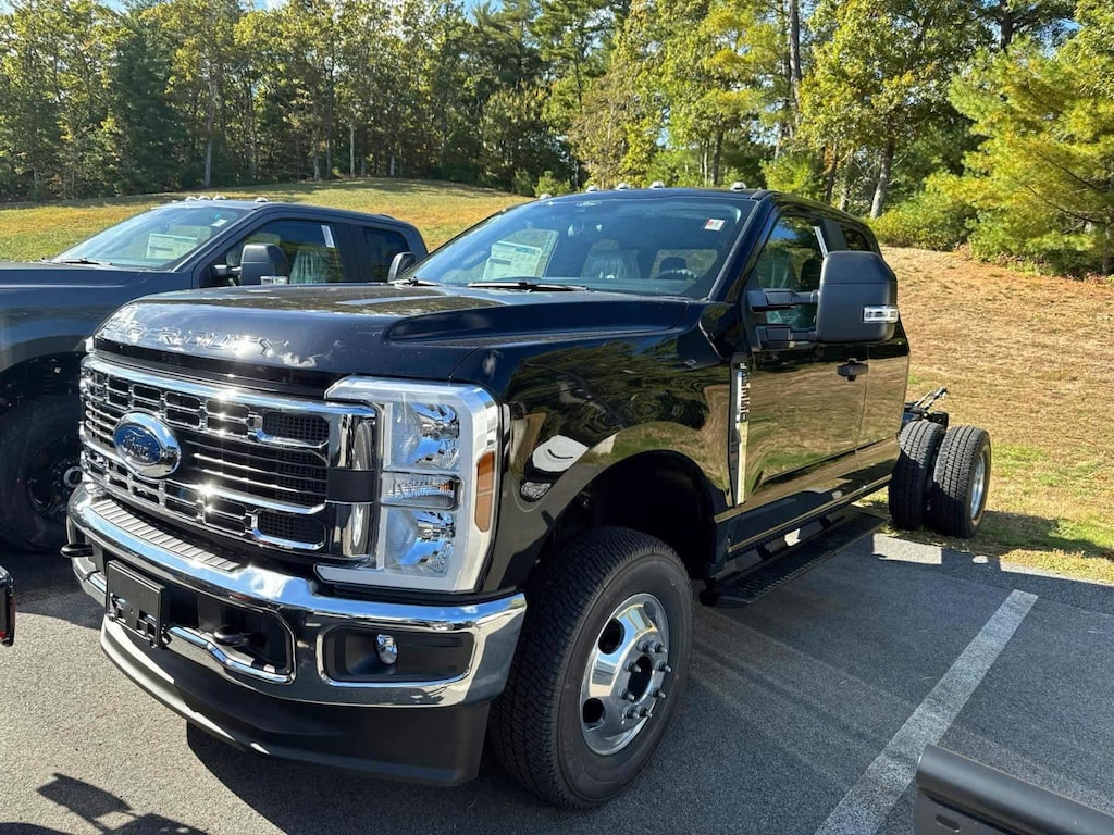 New 2026 Ford F-350 Chassis 4WD Supercab 168 WB 60 CA Truck Super Cab