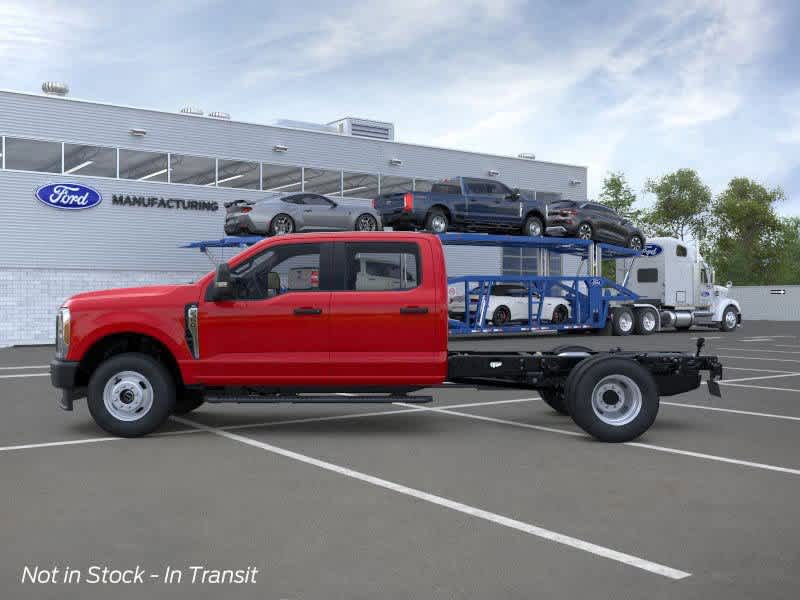 2026 Ford F-350 photo 3