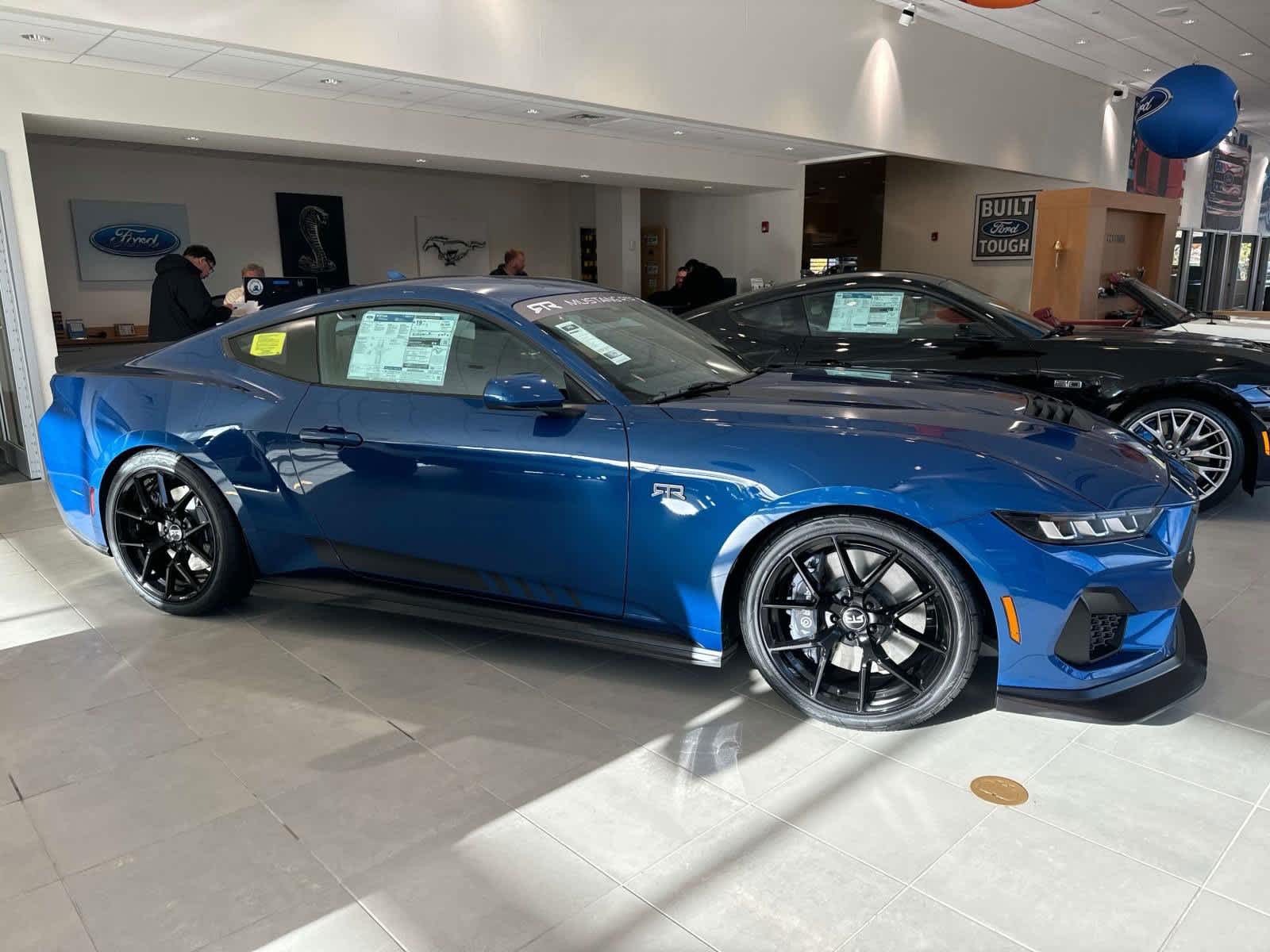 2024 Ford Mustang GT photo 3