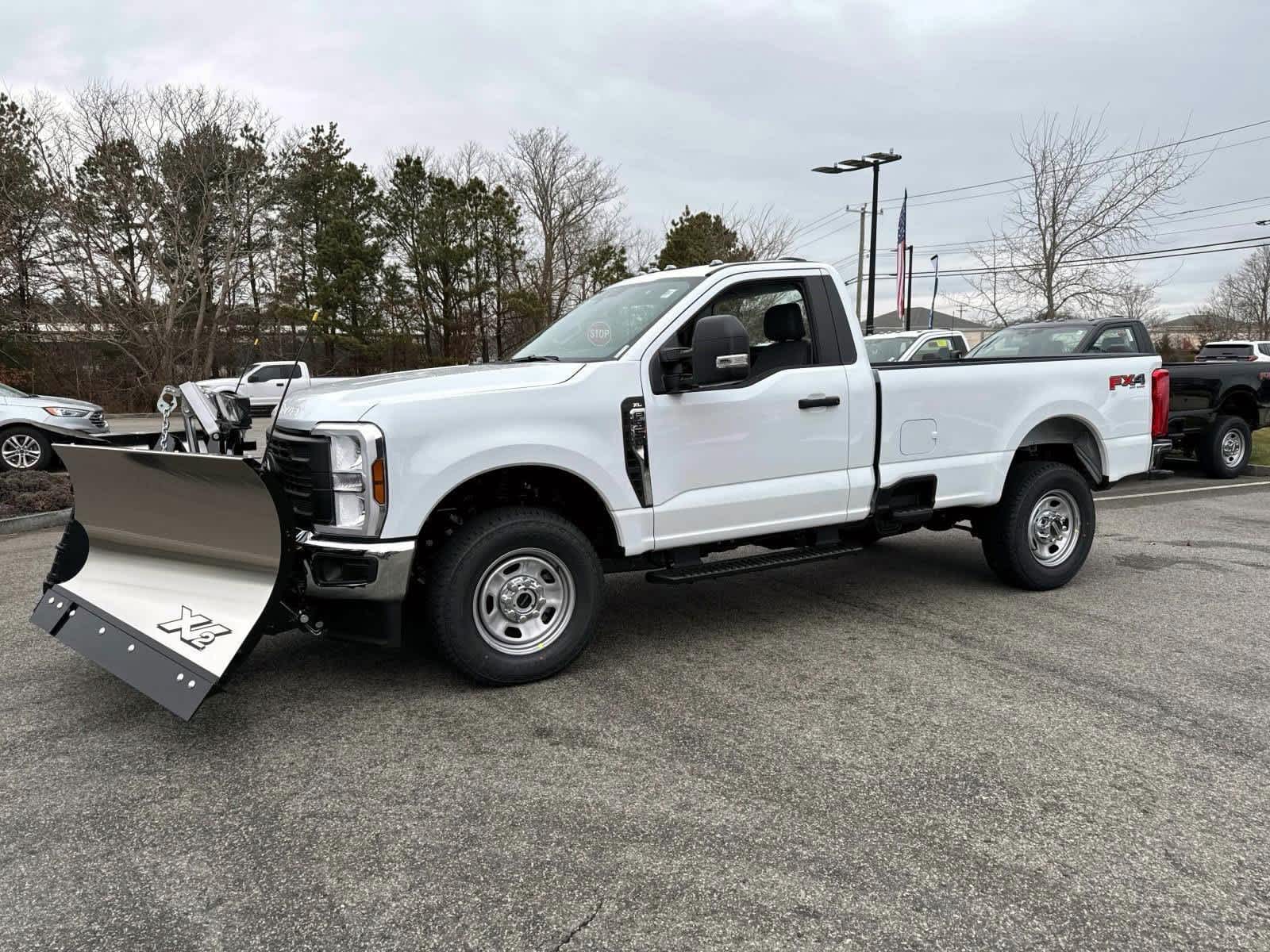 2026 Ford F-350 Super Duty XL's photo