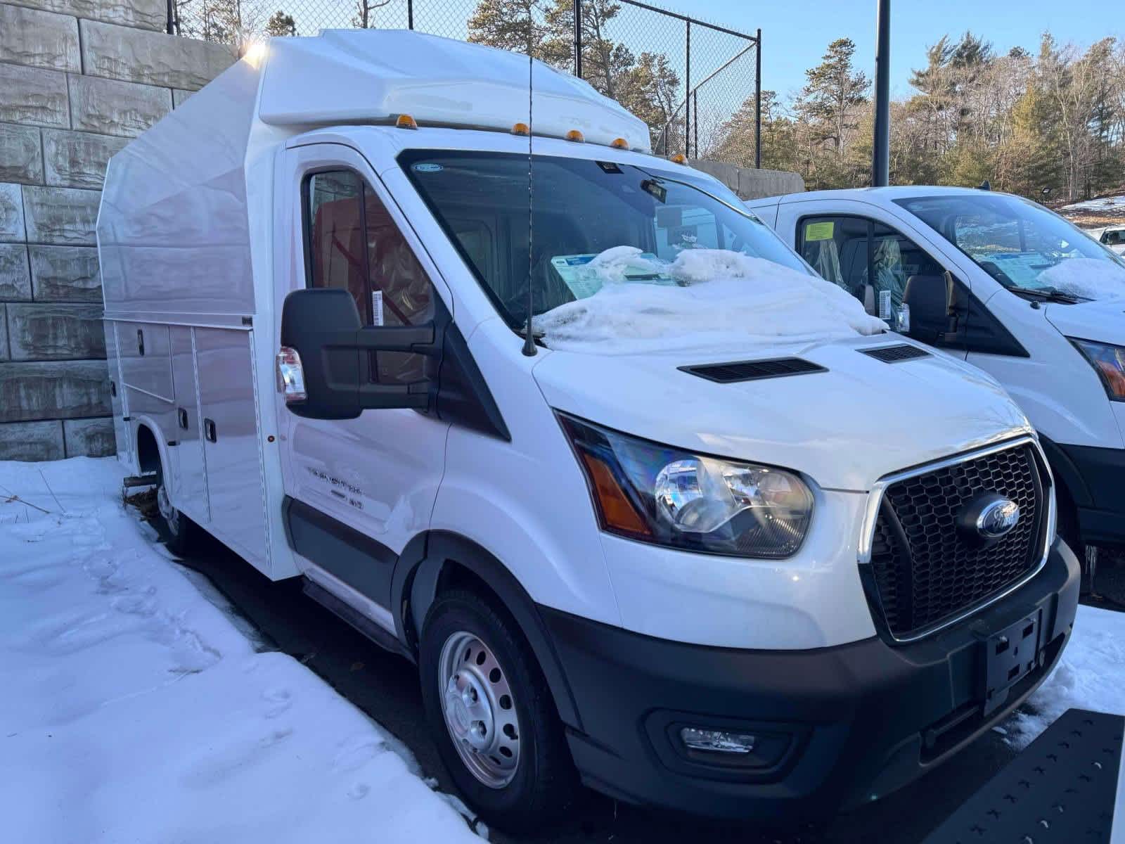 2024 Ford Transit photo 2