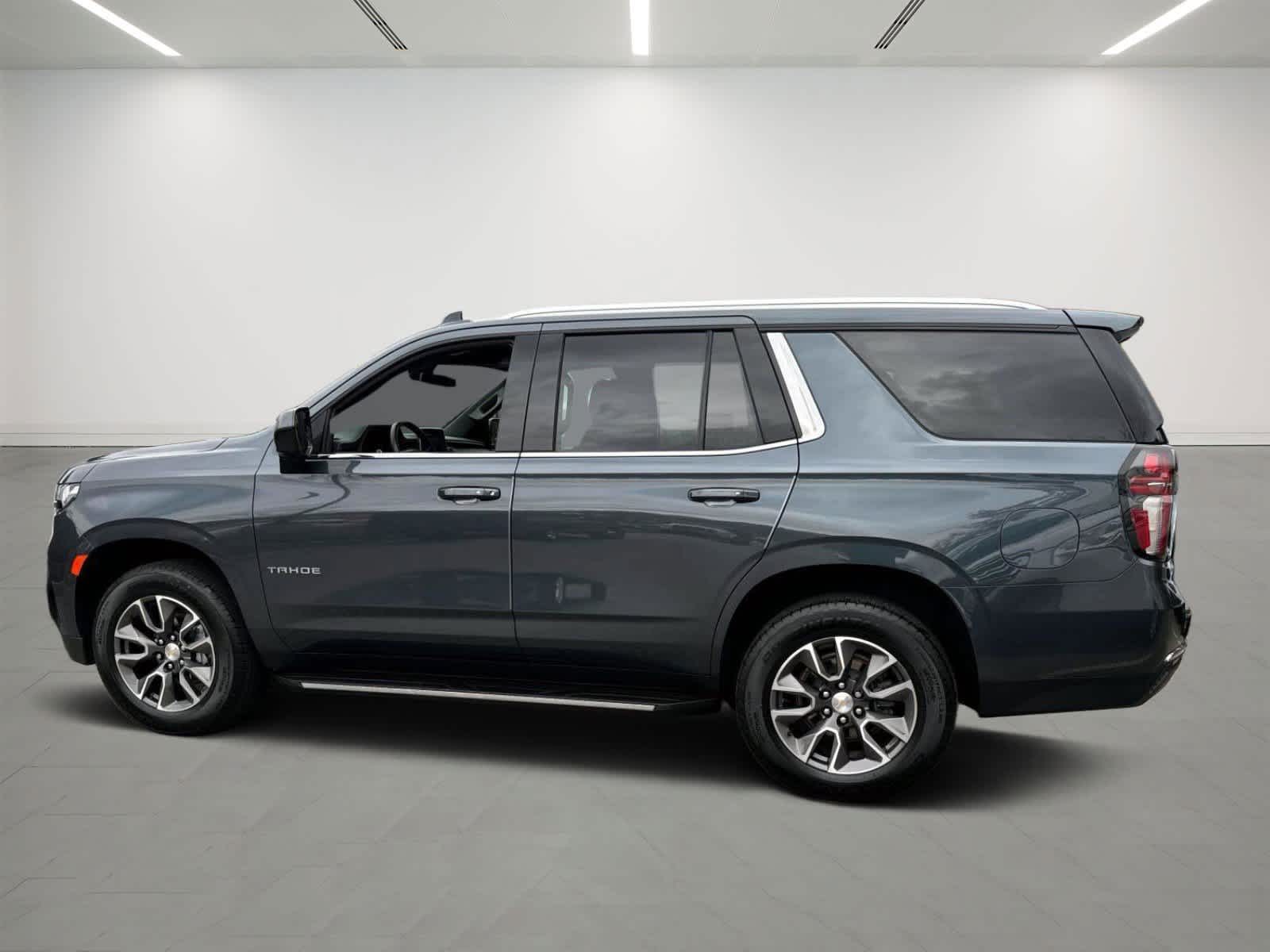 2021 Chevrolet Tahoe LS photo 3