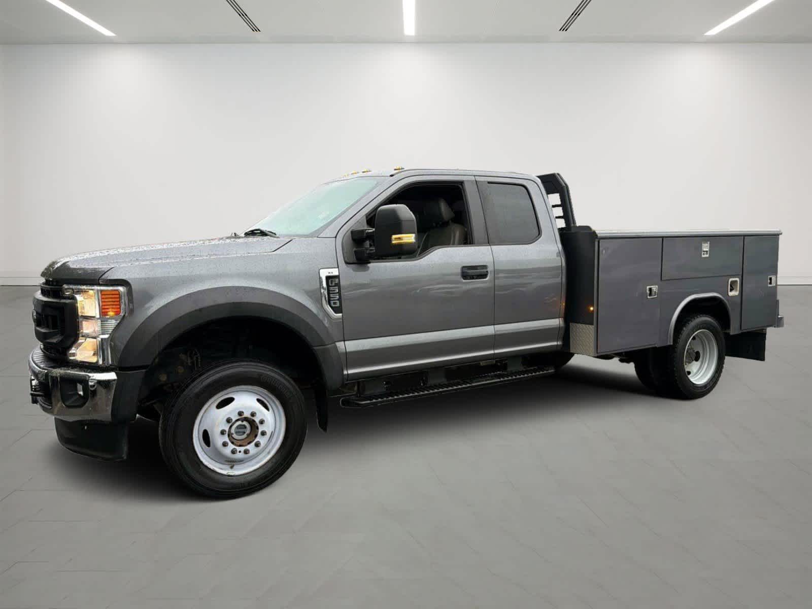 2022 Ford F-550 Super Duty Chassis Cab