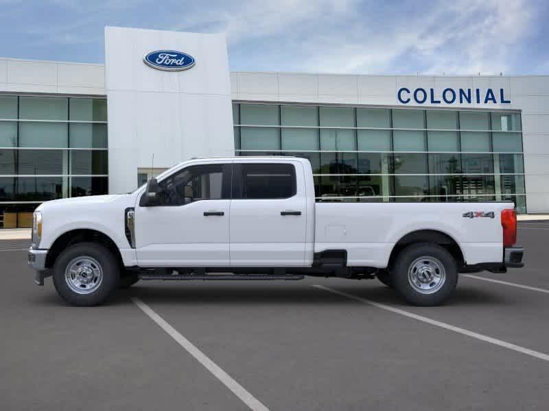 2023 Ford F-350 XL photo 3