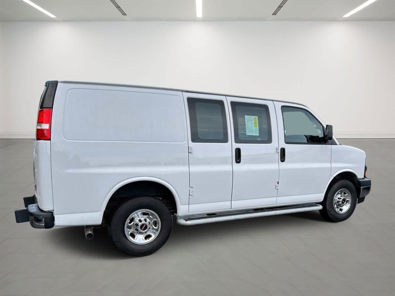 2023 Gmc Savana 2500 Cargo photo 4