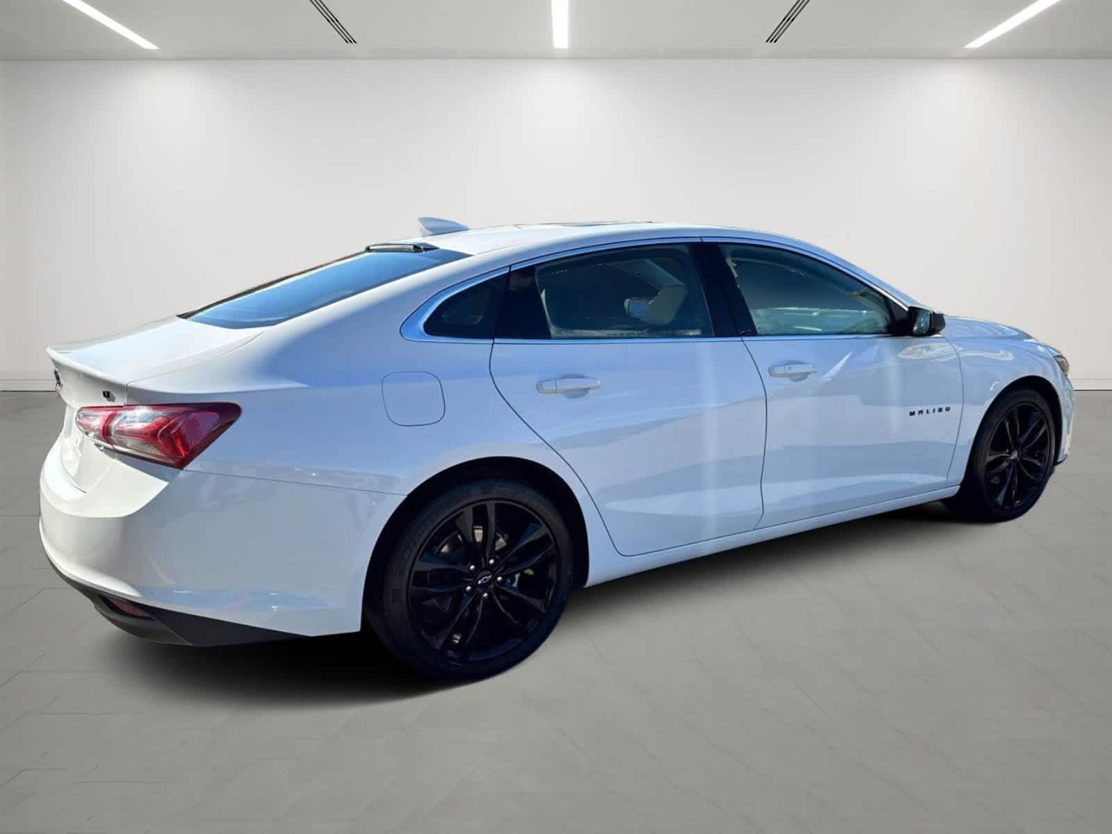 2023 Chevrolet Malibu 1LT photo 4