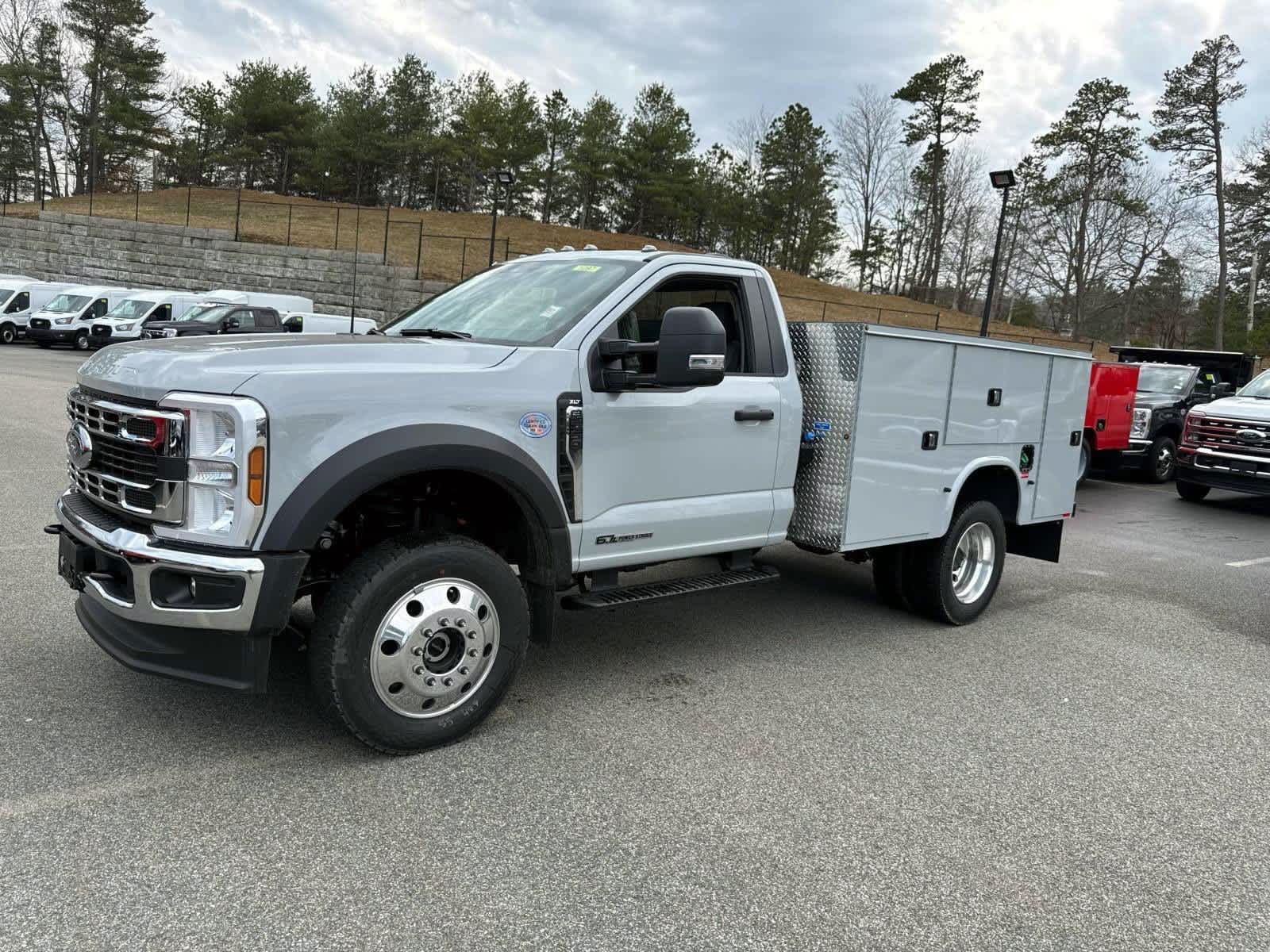 2026 Ford F-550 XLT 4x4 Regular Cab 145-In DRW's photo