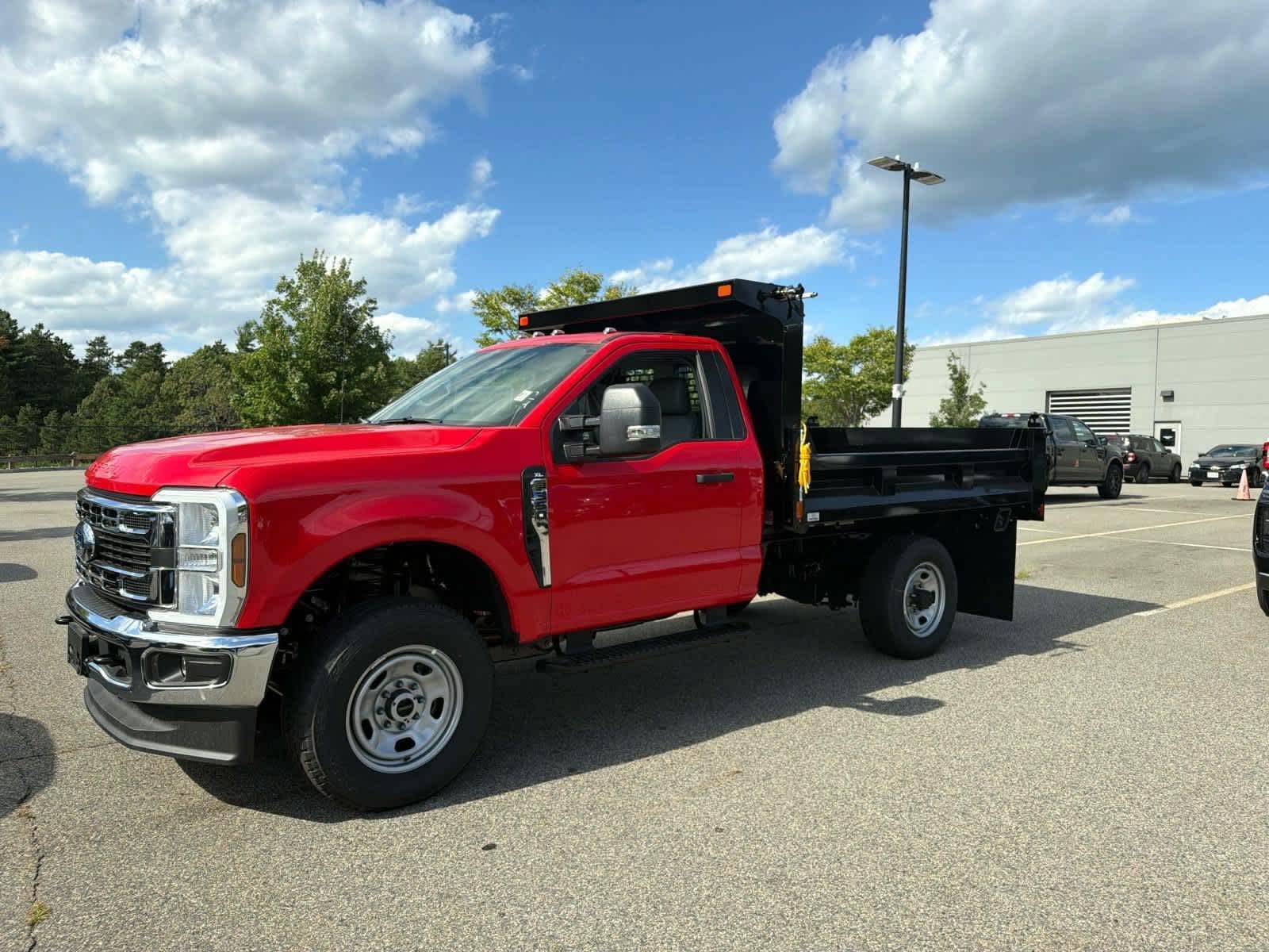 2026 Ford F-350 Super Duty Chassis Cab