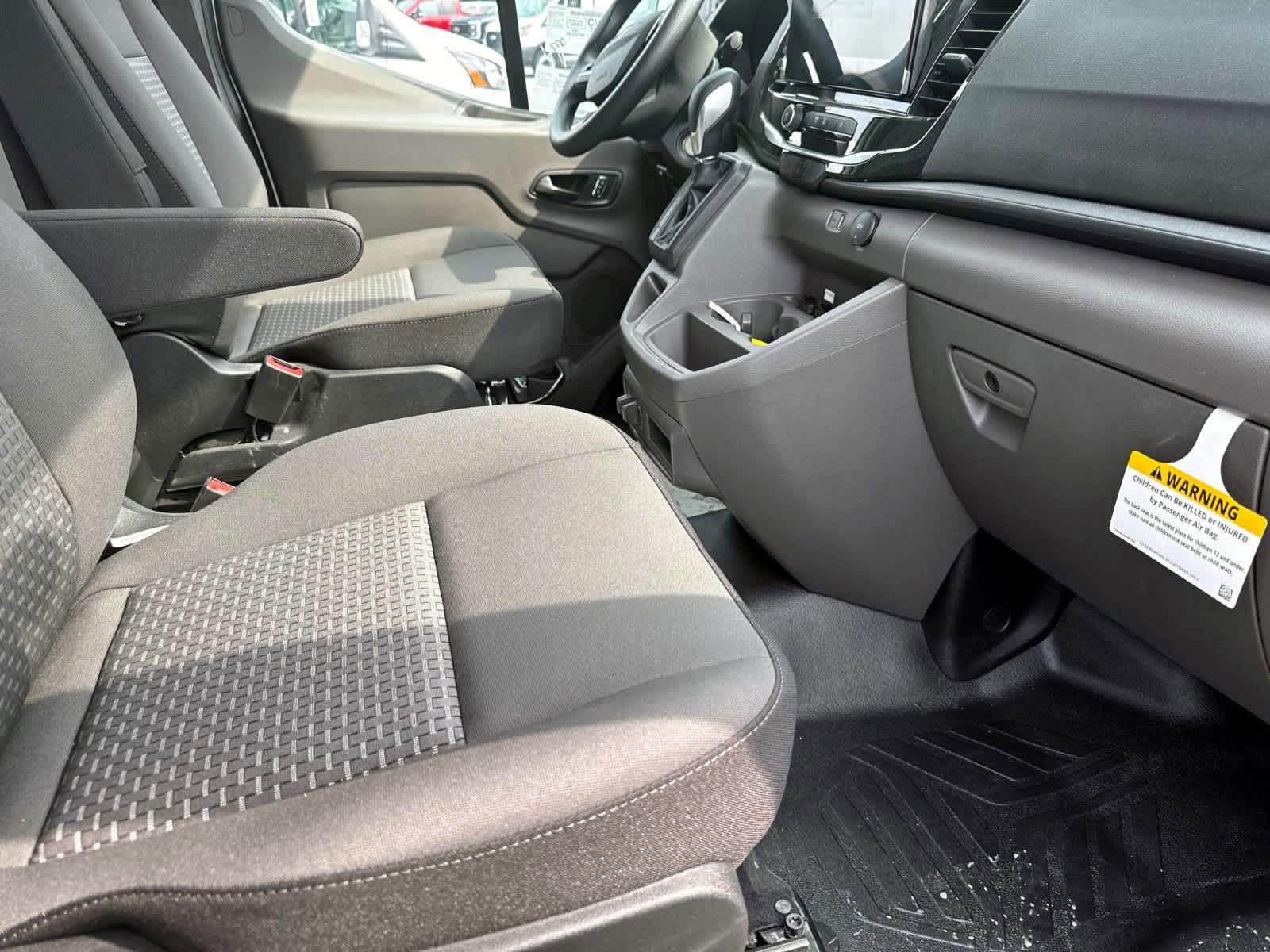 2024 Ford Transit Cutaway Base - Photo 9