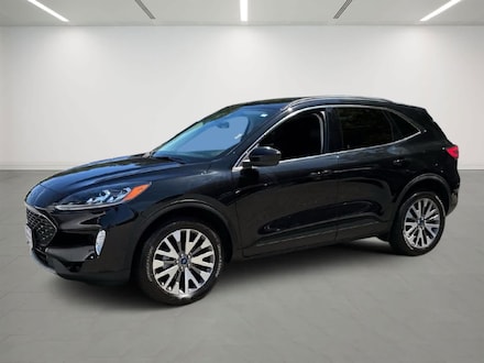 2022 Ford Escape Titanium AWD 2022 Ford Escape Titanium AWD