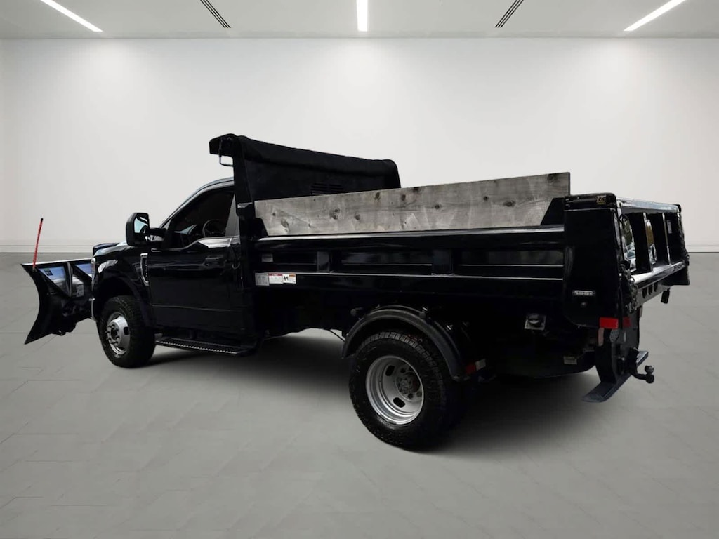 Used 2021 Ford Super Duty F-350 DRW XL 4WD Reg Cab 145 WB 60 CA 4WD Reg Cab 145 WB 60 CA