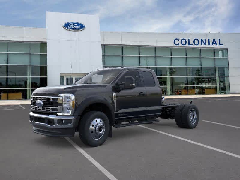 2026 Ford F-550 Super Duty Chassis Cab XLT's photo