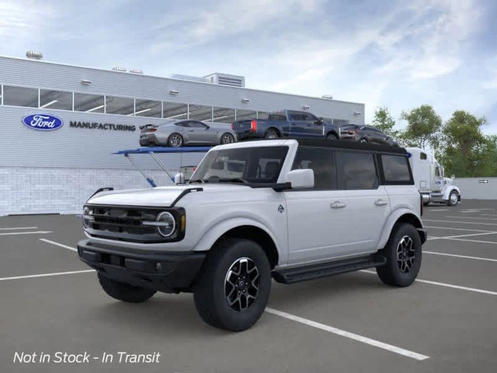 New 2025 Ford Bronco Outer Banks SUV